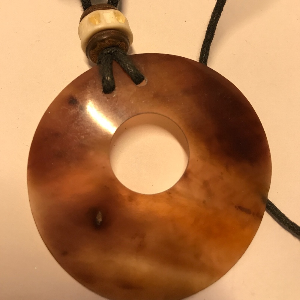 Shell and Bone Necklace/Chocker - Picture 2 of 4